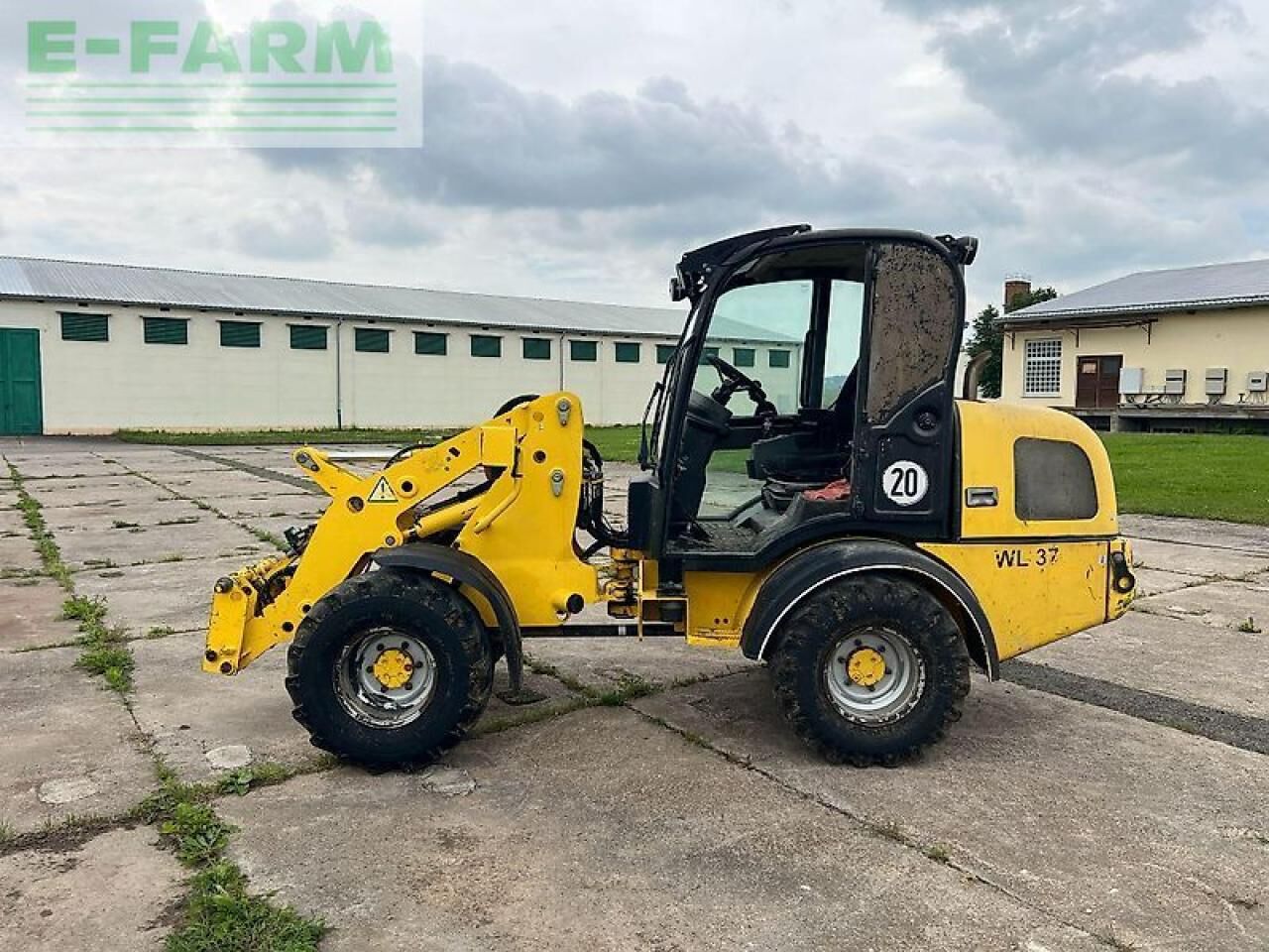 Weidemann wacker wl37 - Мини-экскаватор: фото 1 Weidemann wacker wl37 - Мини-экскаватор: фото 1