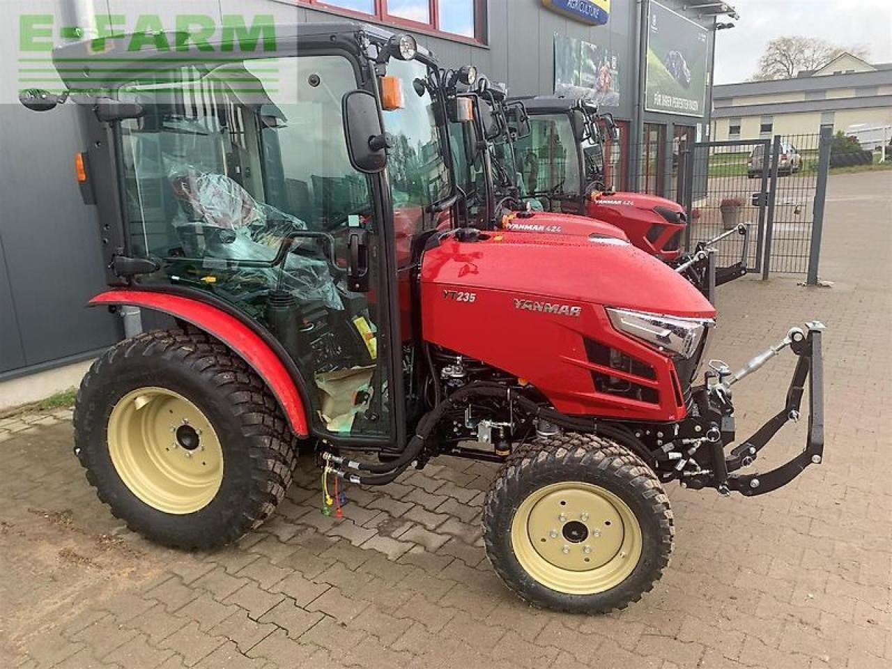 Yanmar yt235v-q - Трактор: фото 1 Yanmar yt235v-q - Трактор: фото 1