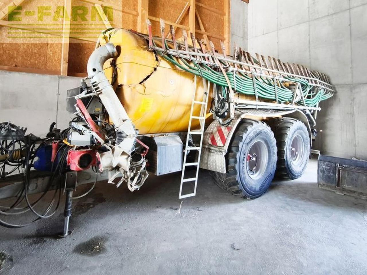 Light 18.500 polyesterfass mit unfallschaden - Цистерна для жидкого навоза: фото 2 Light 18.500 polyesterfass mit unfallschaden - Цистерна для жидкого навоза: фото 2