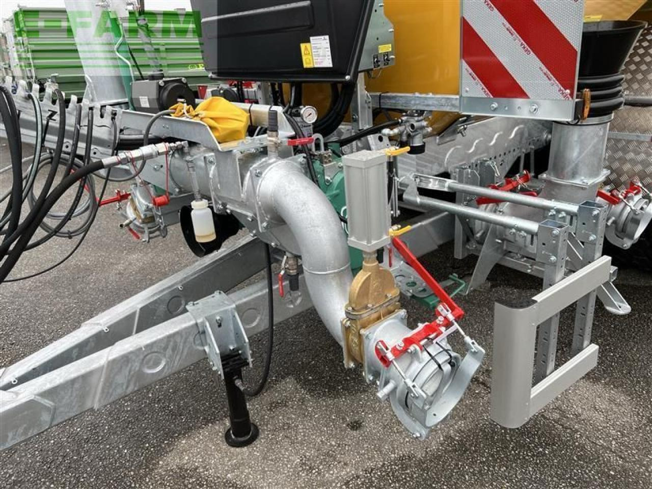 Mke 15,5 pu light ec - Цистерна для жидкого навоза: фото 2 Mke 15,5 pu light ec - Цистерна для жидкого навоза: фото 2