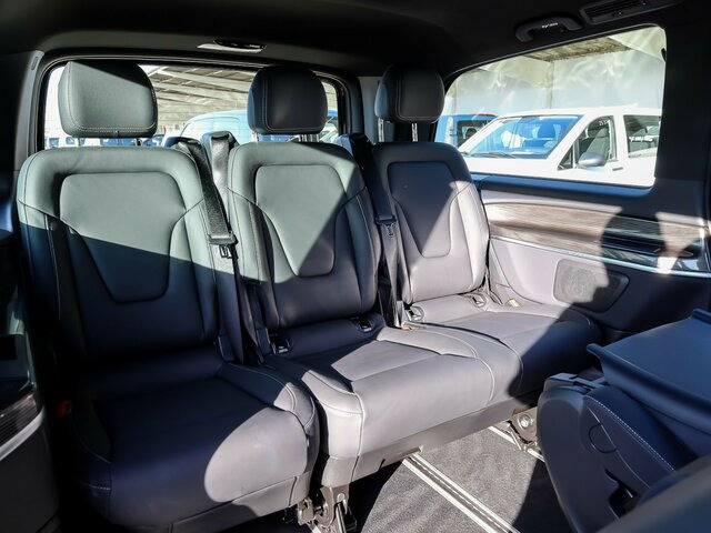 MERCEDES-BENZ EQV 300 Avantgarde Line,lang,7Sitze,2xKlima,LED... - Микроавтобус, Электробус: фото 3 MERCEDES-BENZ EQV 300 Avantgarde Line,lang,7Sitze,2xKlima,LED... - Микроавтобус, Электробус: фото 3