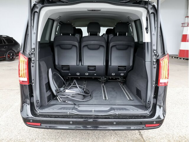 MERCEDES-BENZ EQV 300 Extralang,8Sitze,2xelektr.Schiebetür,LED - Пассажирский фургон, Электрический фургон: фото 2 MERCEDES-BENZ EQV 300 Extralang,8Sitze,2xelektr.Schiebetür,LED - Пассажирский фургон, Электрический фургон: фото 2