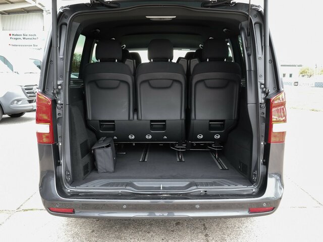 MERCEDES-BENZ EQV 300 lang,8Sitzer,2xSchiebetür,360°Kamera... - Микроавтобус, Электробус: фото 2 MERCEDES-BENZ EQV 300 lang,8Sitzer,2xSchiebetür,360°Kamera... - Микроавтобус, Электробус: фото 2