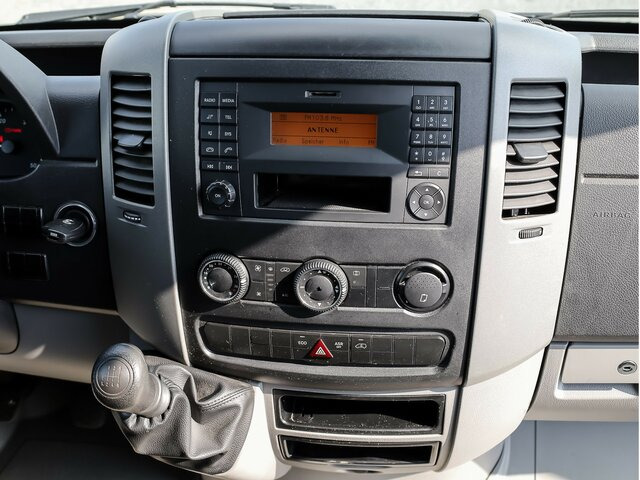 MERCEDES-BENZ Sprinter 214 CDI DOKA Pritsche,Klima,EURO6 - Малотоннажный бортовой грузовик, Грузопассажирский фургон: фото 5 MERCEDES-BENZ Sprinter 214 CDI DOKA Pritsche,Klima,EURO6 - Малотоннажный бортовой грузовик, Грузопассажирский фургон: фото 5