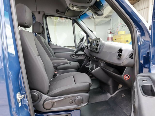 MERCEDES-BENZ Sprinter 315 CDI Maxi KombiTourer,8Sitze,Kamera - Микроавтобус, Пассажирский фургон: фото 2 MERCEDES-BENZ Sprinter 315 CDI Maxi KombiTourer,8Sitze,Kamera - Микроавтобус, Пассажирский фургон: фото 2