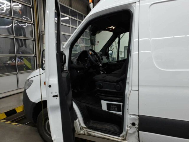 MERCEDES-BENZ Sprinter 315 Maxi,MBUX,Kamera,Tempomat... - Цельнометаллический фургон: фото 2 MERCEDES-BENZ Sprinter 315 Maxi,MBUX,Kamera,Tempomat... - Цельнометаллический фургон: фото 2