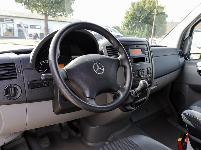 MERCEDES-BENZ Sprinter 316CDI DOKA,Allrad,AHK,Standhzg. - Тентованный фургон, Грузопассажирский фургон: фото 4 MERCEDES-BENZ Sprinter 316CDI DOKA,Allrad,AHK,Standhzg. - Тентованный фургон, Грузопассажирский фургон: фото 4