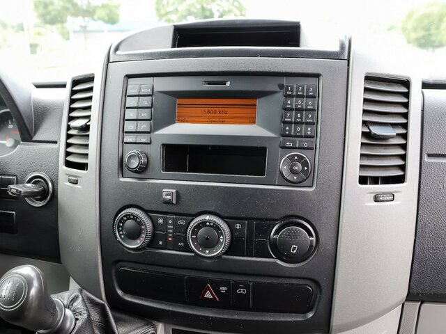 MERCEDES-BENZ Sprinter 316CDI DOKA,Allrad,Klima... - Тентованный фургон, Грузопассажирский фургон: фото 5 MERCEDES-BENZ Sprinter 316CDI DOKA,Allrad,Klima... - Тентованный фургон, Грузопассажирский фургон: фото 5