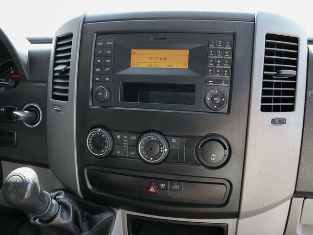 MERCEDES-BENZ Sprinter 316CDI DOKA,Allrad,Klima,Standhzg.... - Малотоннажный бортовой грузовик, Грузопассажирский фургон: фото 5 MERCEDES-BENZ Sprinter 316CDI DOKA,Allrad,Klima,Standhzg.... - Малотоннажный бортовой грузовик, Грузопассажирский фургон: фото 5