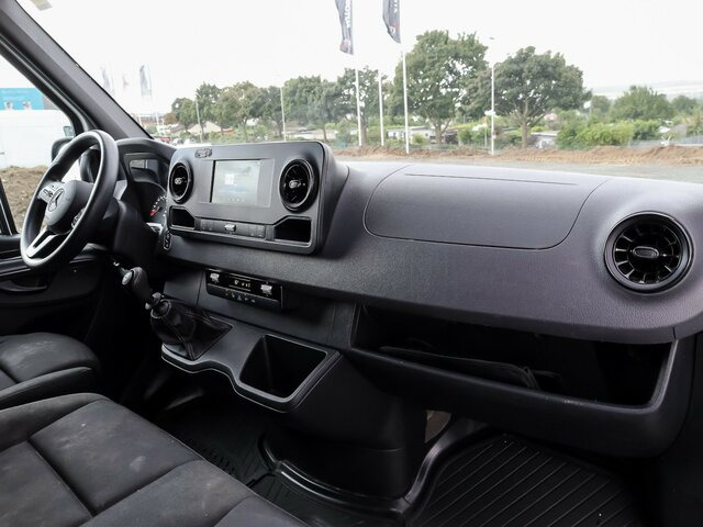 MERCEDES-BENZ Sprinter 317 CDI Kasten,L2H2,MBUX,Kamera - Цельнометаллический фургон: фото 4 MERCEDES-BENZ Sprinter 317 CDI Kasten,L2H2,MBUX,Kamera - Цельнометаллический фургон: фото 4