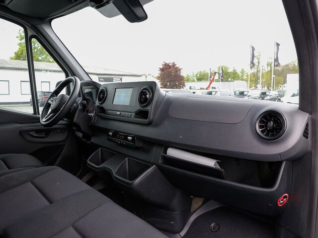 MERCEDES-BENZ Sprinter 317 Maxi,9GTronic,MBUX,Kamera - Цельнометаллический фургон: фото 3 MERCEDES-BENZ Sprinter 317 Maxi,9GTronic,MBUX,Kamera - Цельнометаллический фургон: фото 3