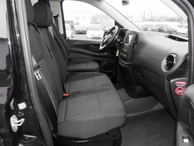 MERCEDES-BENZ Vito 116CDI lang,TourerPro,2Klima,9Sitze,Kamera - Микроавтобус, Пассажирский фургон: фото 3 MERCEDES-BENZ Vito 116CDI lang,TourerPro,2Klima,9Sitze,Kamera - Микроавтобус, Пассажирский фургон: фото 3