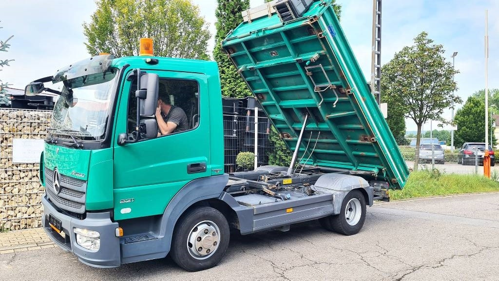 Mercedes-Benz Atego 821, 3-Seiten Meiller, Alubordwände, Kipper  - Крюковой мультилифт: фото 1 Mercedes-Benz Atego 821, 3-Seiten Meiller, Alubordwände, Kipper  - Крюковой мультилифт: фото 1