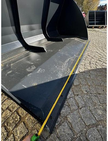 Big Volumenschaufel 250 cm mit Hauer Aufnahme - Ковш: фото 2 Big Volumenschaufel 250 cm mit Hauer Aufnahme - Ковш: фото 2