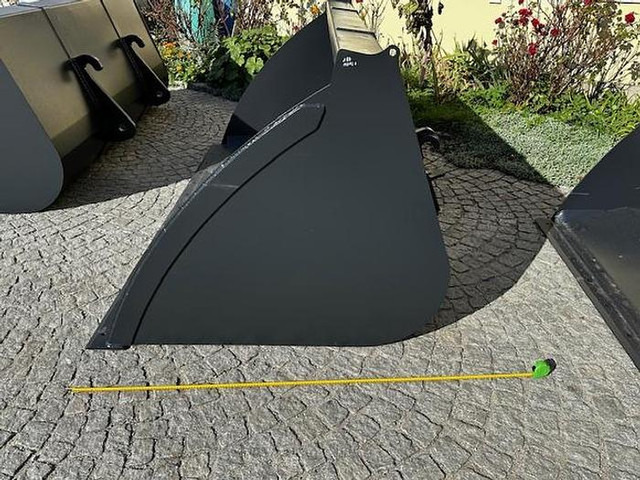 Big Volumenschaufel 250 cm mit Merlo ZM2 Aufnahme - Ковш: фото 4 Big Volumenschaufel 250 cm mit Merlo ZM2 Aufnahme - Ковш: фото 4