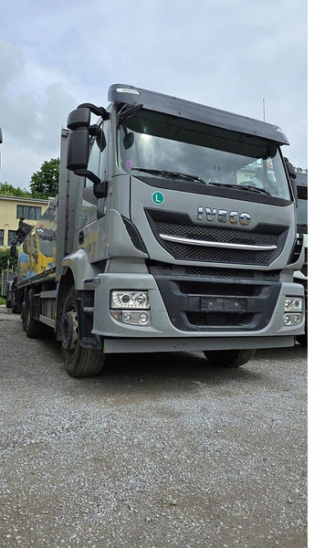 Iveco Stralis 6x2 Baustoffpritsche mit Hiab 228-E5 Kran - Грузовик бортовой/ Платформа: фото 2 Iveco Stralis 6x2 Baustoffpritsche mit Hiab 228-E5 Kran - Грузовик бортовой/ Платформа: фото 2