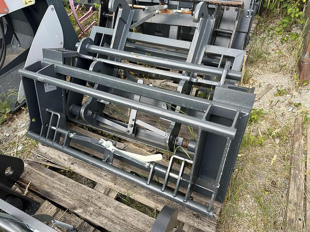 Sonarol John Deere Adapter pass. zu Euro Aufnahme - Навесное оборудование: фото 4 Sonarol John Deere Adapter pass. zu Euro Aufnahme - Навесное оборудование: фото 4