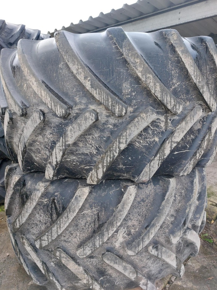 Continental 900/60R38 750/55R30 John Deere 8335R 8430 8530 - Шины и диски: фото 1 Continental 900/60R38 750/55R30 John Deere 8335R 8430 8530 - Шины и диски: фото 1