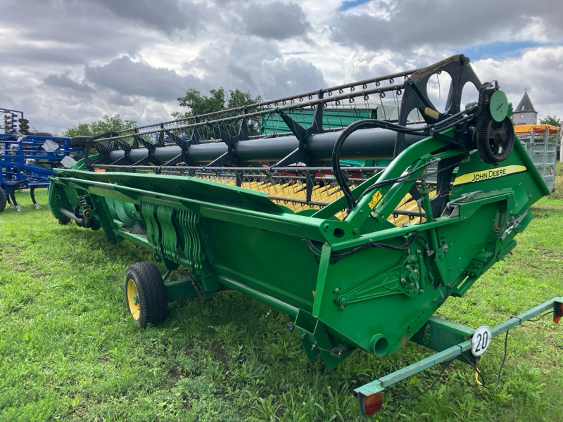 John Deere 630R mit Sonnenblumenvorsatz - Зерноуборочный комбайн: фото 5 John Deere 630R mit Sonnenblumenvorsatz - Зерноуборочный комбайн: фото 5