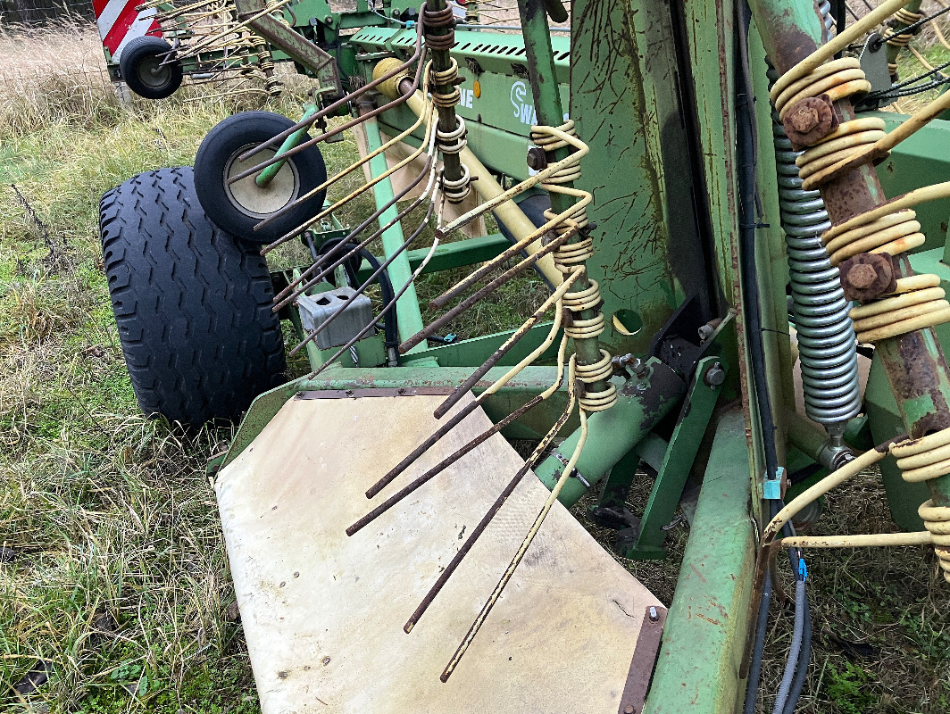 Krone Swadro 1250 - Сеноворошилка: фото 2 Krone Swadro 1250 - Сеноворошилка: фото 2