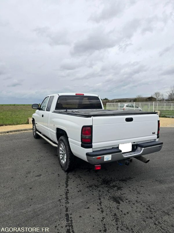 4X4 DODGE RAM V8 5.2L ESSENCE ET GAZ 6 PLACES CTTE - Пикап: фото 4 4X4 DODGE RAM V8 5.2L ESSENCE ET GAZ 6 PLACES CTTE - Пикап: фото 4