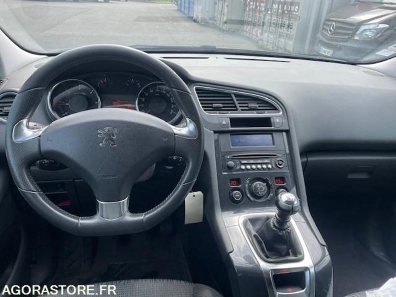 5008 STYLE 1.6 HDI 115cv 7PL- 08/2013/- 226500KM - Легковой автомобиль: фото 5 5008 STYLE 1.6 HDI 115cv 7PL- 08/2013/- 226500KM - Легковой автомобиль: фото 5