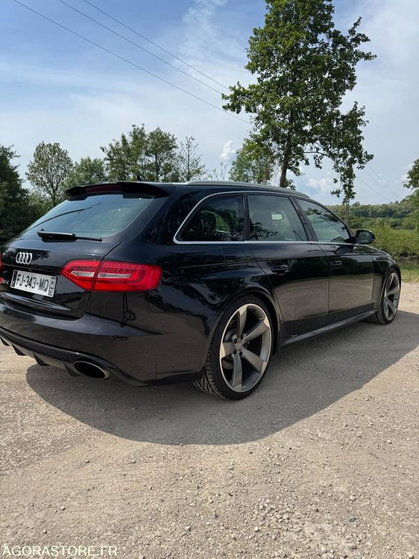 AUDI A4 RS4 - 2013 - 155 000KM - Легковой автомобиль: фото 4 AUDI A4 RS4 - 2013 - 155 000KM - Легковой автомобиль: фото 4
