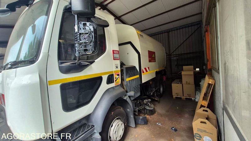 BALAYEUSE SEMAT ET CHASSIS RENAULT 2018 - 64104 - Подметально-уборочная машина: фото 2 BALAYEUSE SEMAT ET CHASSIS RENAULT 2018 - 64104 - Подметально-уборочная машина: фото 2