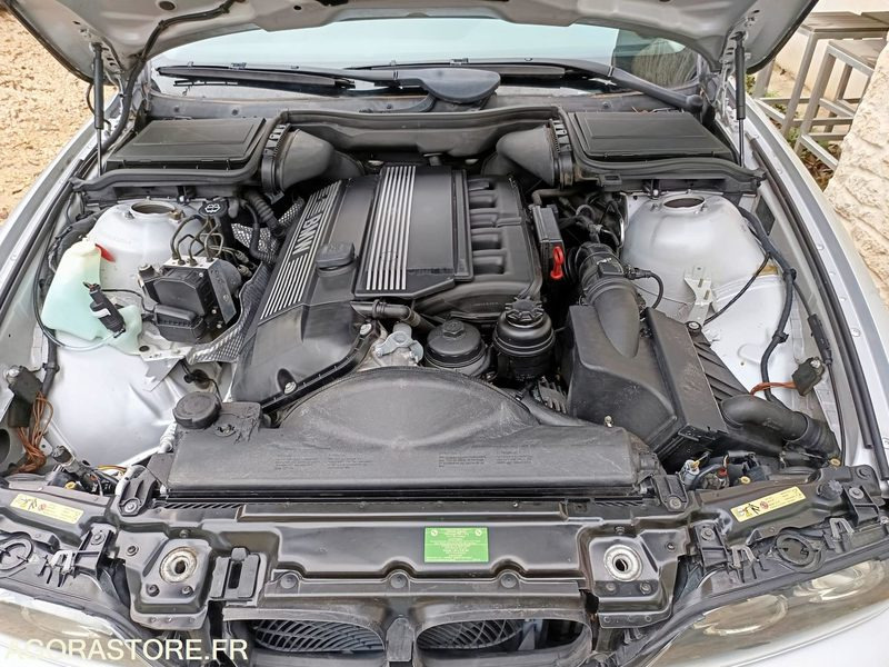 Легковой автомобиль BMW SERIE 5 525i 2.5 i 192CH BOITE AUTOMATIQUE - 2001 - 212000KMS: фото 14