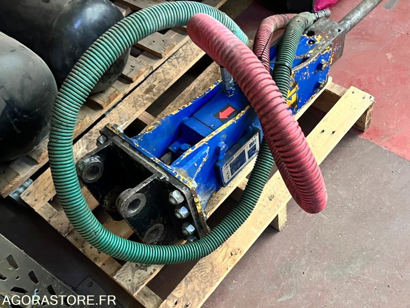 BRH brise roche hydraulique ARDEN AB0082DA - Année 2021 - Pour pelle de 1 à 3T - Строительное оборудование: фото 2 BRH brise roche hydraulique ARDEN AB0082DA - Année 2021 - Pour pelle de 1 à 3T - Строительное оборудование: фото 2