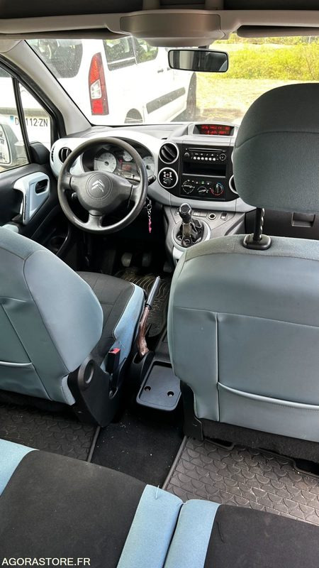CITROEN BERLINGO COMBISPACE DP-135 - Легковой фургон: фото 4 CITROEN BERLINGO COMBISPACE DP-135 - Легковой фургон: фото 4