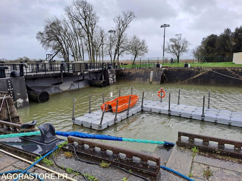 CUBISYSTEME - PLATEFORME PONTON FLOTTANT - Инструмент/ Оборудование: фото 4 CUBISYSTEME - PLATEFORME PONTON FLOTTANT - Инструмент/ Оборудование: фото 4