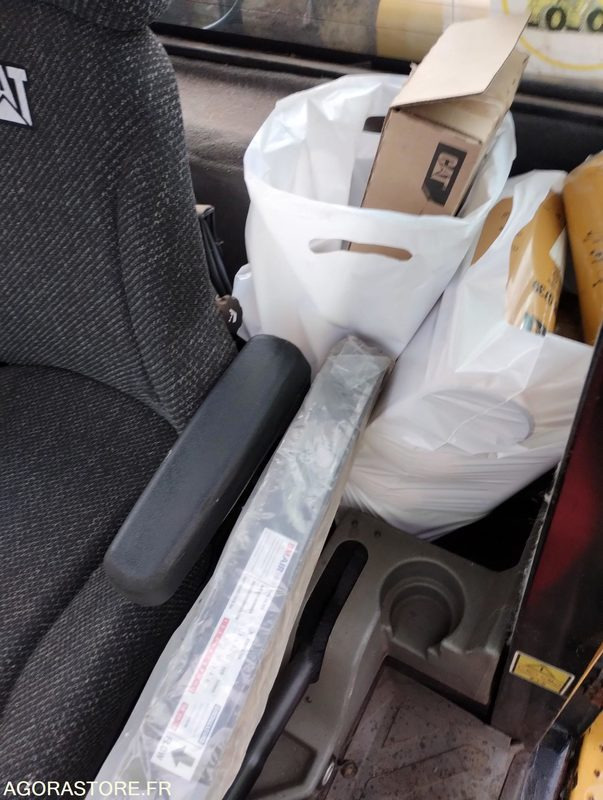 Chargeuse Carterpillar - Погрузчик: фото 4 Chargeuse Carterpillar - Погрузчик: фото 4