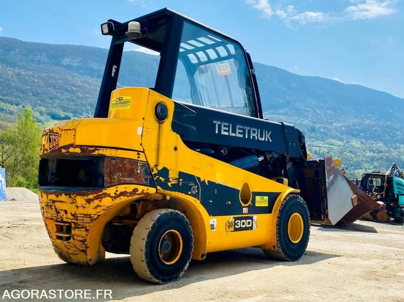 Chariot télescopique Teletruk JCB TLT30D - Année 2004 - 3870 h - Телескопический погрузчик: фото 4 Chariot télescopique Teletruk JCB TLT30D - Année 2004 - 3870 h - Телескопический погрузчик: фото 4