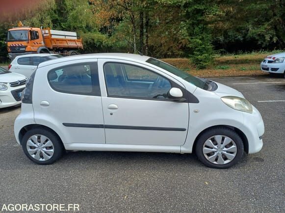 Citroen C1 - Хэтчбек: фото 2 Citroen C1 - Хэтчбек: фото 2