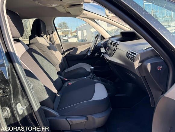 Citroen C4 - Хэтчбек: фото 2 Citroen C4 - Хэтчбек: фото 2