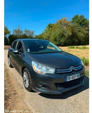Citroen C4 - Хэтчбек: фото 1 Citroen C4 - Хэтчбек: фото 1