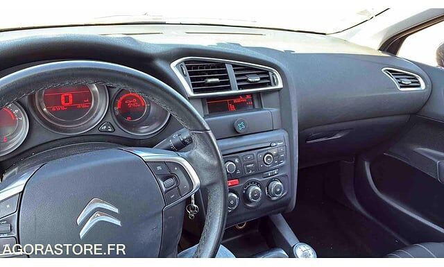 Citroen C4 - Хэтчбек: фото 5 Citroen C4 - Хэтчбек: фото 5