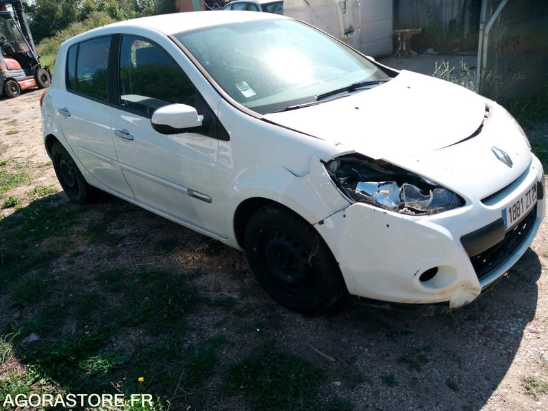 Clio 1.5 DCI accidentée - Легковой автомобиль: фото 2 Clio 1.5 DCI accidentée - Легковой автомобиль: фото 2