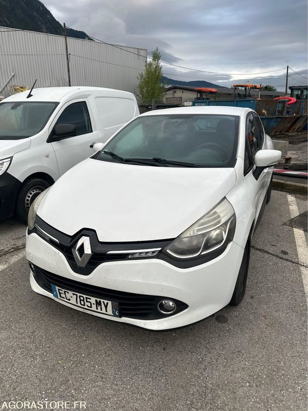 Clio 4 Société Air MédiaNav Ener - 2016 / 174160 KM (P0403661) - Легковой автомобиль: фото 1 Clio 4 Société Air MédiaNav Ener - 2016 / 174160 KM (P0403661) - Легковой автомобиль: фото 1