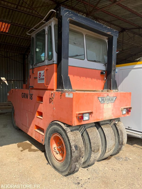 Compacteur à pneu type P3 HAMM - Каток: фото 1 Compacteur à pneu type P3 HAMM - Каток: фото 1