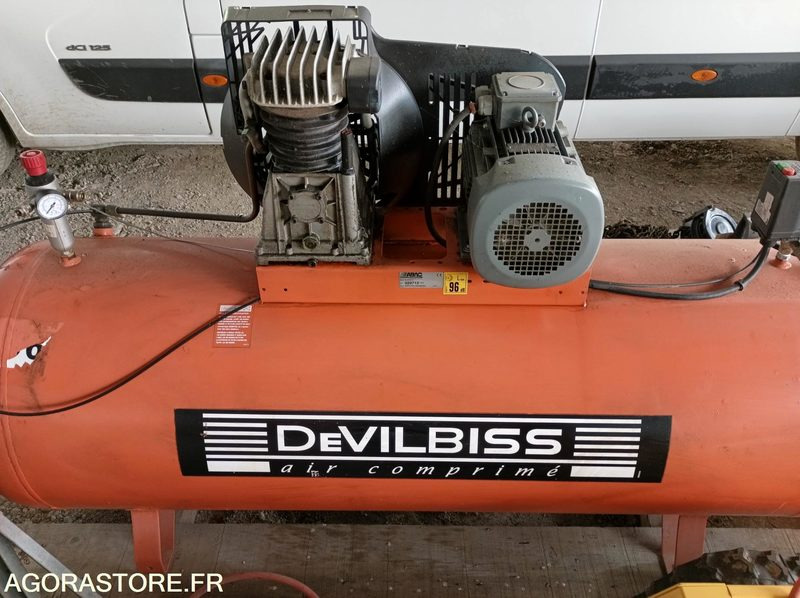 Compresseur 500l - Воздушный компрессор: фото 1 Compresseur 500l - Воздушный компрессор: фото 1