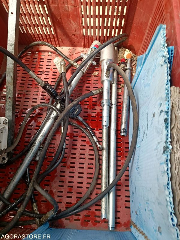 DISTRIBUTEUR HUILE VIDANGE TUYAU 30M POUR STOCKAGE A DISTANCE - Инструмент/ Оборудование: фото 3 DISTRIBUTEUR HUILE VIDANGE TUYAU 30M POUR STOCKAGE A DISTANCE - Инструмент/ Оборудование: фото 3