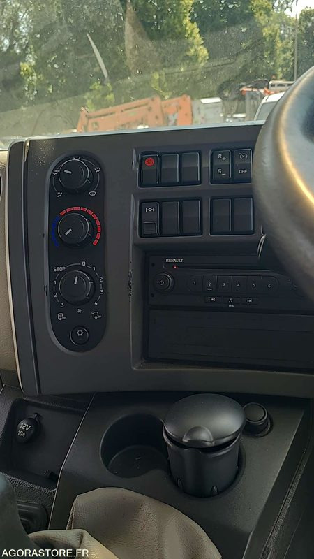 Подметально-уборочная машина DJ 330 YP - RENAULT MIDLUM 220 - 2014 - 96138KM: фото 8 Подметально-уборочная машина DJ 330 YP - RENAULT MIDLUM 220 - 2014 - 96138KM: фото 8
