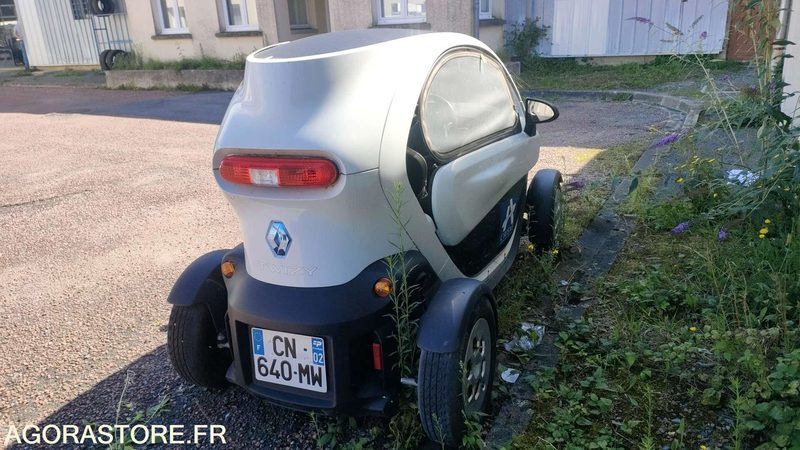 RENAULT TWIZY - 2012 - 6410 KM - Другая техника: фото 2 RENAULT TWIZY - 2012 - 6410 KM - Другая техника: фото 2