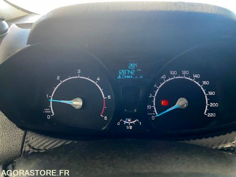 ECOSPORT TITANIUM 1.5 TDCI 90cv . 08/2014 . 128300 km - Внедорожник: фото 5 ECOSPORT TITANIUM 1.5 TDCI 90cv . 08/2014 . 128300 km - Внедорожник: фото 5