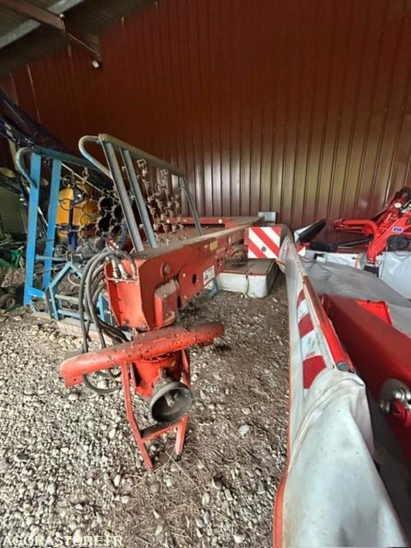 FAUCHEUSE TRAINEE KUHN FC300G 1995 AVEC CONDITIONNEUR - Косилка: фото 4 FAUCHEUSE TRAINEE KUHN FC300G 1995 AVEC CONDITIONNEUR - Косилка: фото 4