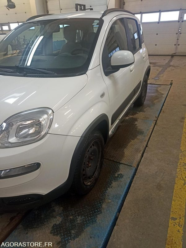 FIAT PANDA 4x4 - Легковой автомобиль: фото 5 FIAT PANDA 4x4 - Легковой автомобиль: фото 5