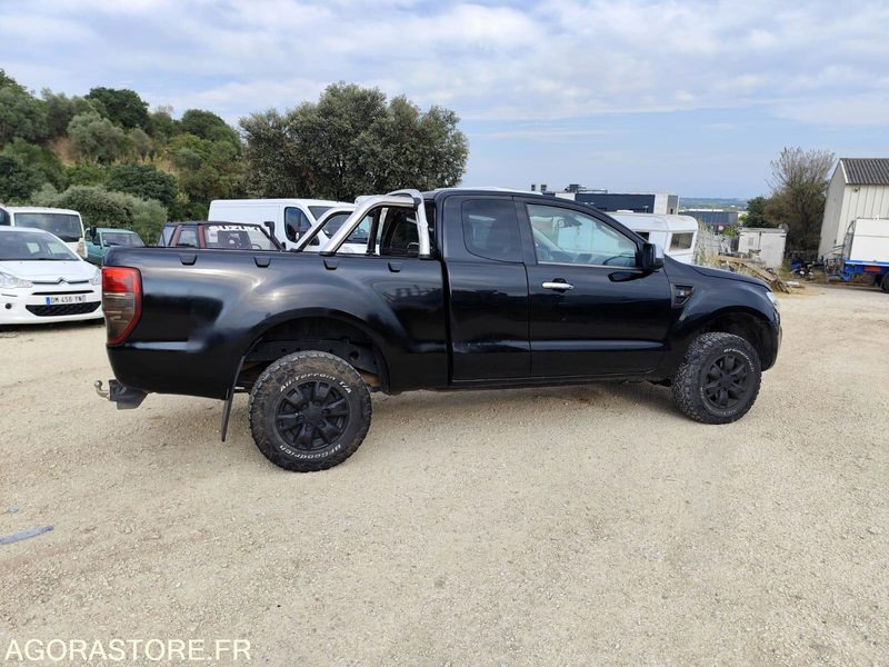 FORD RANGER PICKUP XLT 2.2 TDCI 150CV EXTRA CABINE 4X4 - 2014 - 121060KMS - Пикап: фото 4 FORD RANGER PICKUP XLT 2.2 TDCI 150CV EXTRA CABINE 4X4 - 2014 - 121060KMS - Пикап: фото 4