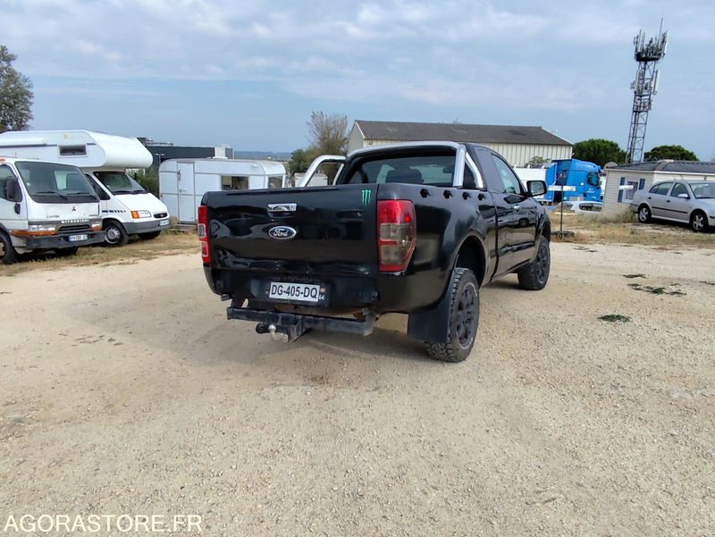 FORD RANGER PICKUP XLT 2.2 TDCI 150CV EXTRA CABINE 4X4 - 2014 - 121060KMS - Пикап: фото 5 FORD RANGER PICKUP XLT 2.2 TDCI 150CV EXTRA CABINE 4X4 - 2014 - 121060KMS - Пикап: фото 5